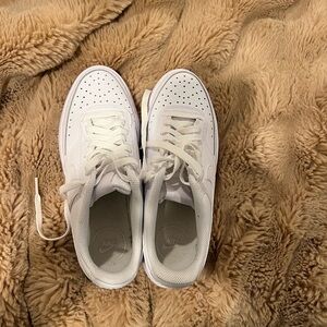 Nike Women’s Court Vision Alta Sz 8 Like New